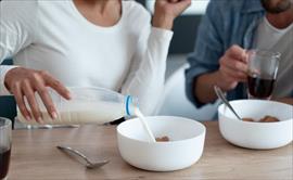 Consumo de leche contribuye al control del peso