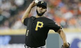 Ivan Nova vuelve a pactar con los Piratas de Pittsburgh