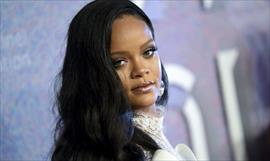El atrevido y revelador atuendo de Rihanna que dej a todos con la boca abierta