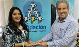 Cala y Patricia De Len, los presentadores del Concurso de Oratoria 2012