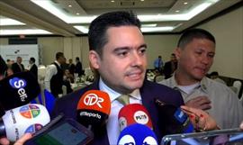 Viceministro de la Presidencia renuncia tras polmica por compra de respiradores