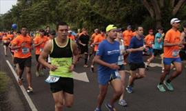 Simon Kariuki gana la Maratn Internacional de Panam