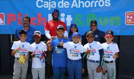 Al estadio infantil le colocan grama