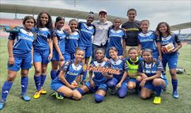 Impulsan el ftbol femenino en Panam