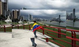Venezolanos en Panam participan en consulta popular promovida por oposicin