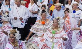 De dnde surge el jingle del Desfile de las Mis Polleras?