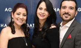 Gabriela Moreno Esperamos con amor a nuestro beb