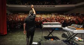 Realizarn magnifico show en el Teatro Anayansi