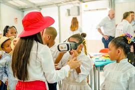 La comunidad educativa del CEBG se mantiene en paro indefinido