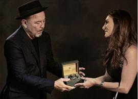 Rubn Blades recibe el premio Dorothy Height