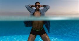 Calvin Klein presenta la nueva campaña de moda masculina para esta primavera 2024 protagonizada por Idris Elba