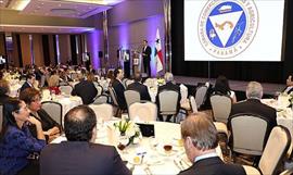 El Canal de Panam celebra el 25 aniversario de su transferencia a administracin panamea