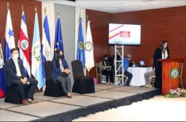 Presidente Varela inauguró foro