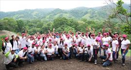 Celebran el da de la Tierra con reforestacin en Panam Pacfico, Va Panamericana y Metro Park