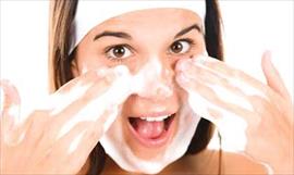 Productos de farmacia para tu limpieza facial