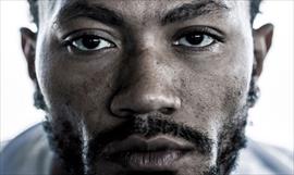 Derrick Rose jug pese a juicio