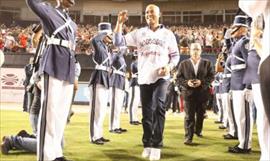 Rod Carew recibi corazn de jugador de la NFL