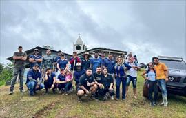 Nissan Panam en conjunto con el Club Frontier llevaron alegra a la comunidad de Arenilla en Capira