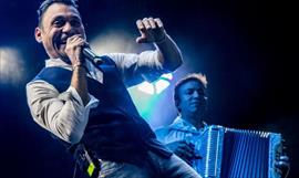 Alejandro Torres, cumple un año como vocalista de ‘Los Distinguidos’