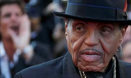Joe Jackson, de regres a su casa tras el choque de su auto