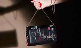 Christian Louboutin presenta coleccin vanguardista