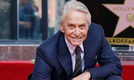 Hijo de Michael Douglas podr visitar a su abuelo