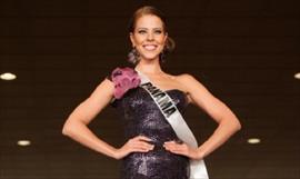 Stephanie Vander Werf participa en  Fashion For Smiles en Nicaragua