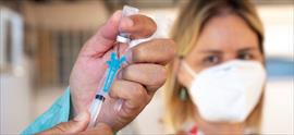 Vacuna de Covid-19 podría contar con licencia para uso universal para 2021