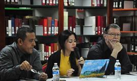 Presentan el libro Doce por tres