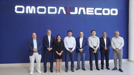 Las mujeres tambi�n est�n impactando en la industria automotriz