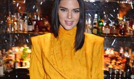 Versus Versace presenta coleccin con tono andrgino