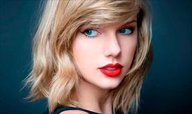 Taylor Swift sorprende en una fiesta de compromiso