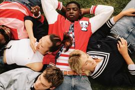 Tommy Hilfiger lanza su coleccin TOMMY JEANS Primavera 2018