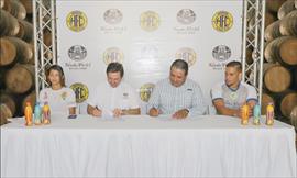 Varela Hermanos patrocinador oficial del Herrera Futbol Club para el Torneo de Clausura de la Liga Panameña de Fútbol 2021