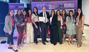 AES Panam reafirma su compromiso con la sostenibilidad y la equidad de gnero en el Women Economic Forum