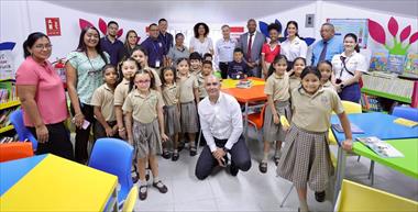 Alcaldesa Irma Hernndez visita soluciones educativas de la Fundacin Terpel Panam en San Miguelito