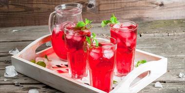 Otra ola de calor? Las aguas saborizadas son la mejor bebida del mundo para refrescarse